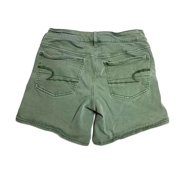 American Eagle Shorts Midi Green Khaki Folded Hem - Picture 3 of 7